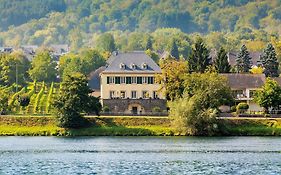 Wein- Und Landhaus S A Pruem